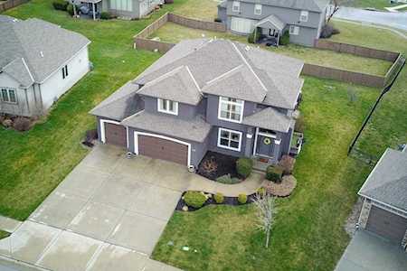12708 S Laci Circle Lee's Summit, MO 64086