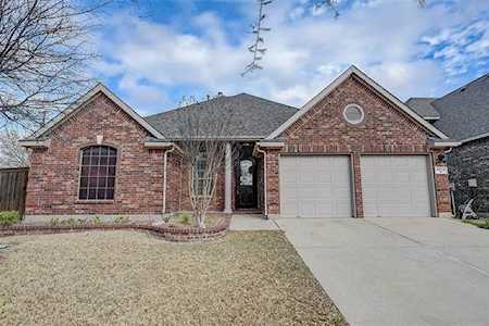 9816 Mcfarring Drive Fort Worth, TX 76244