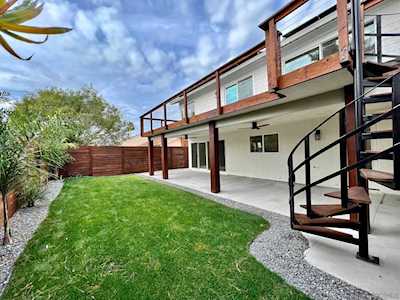 917 Woodlake Dr Cardiff By The Sea, CA 92007