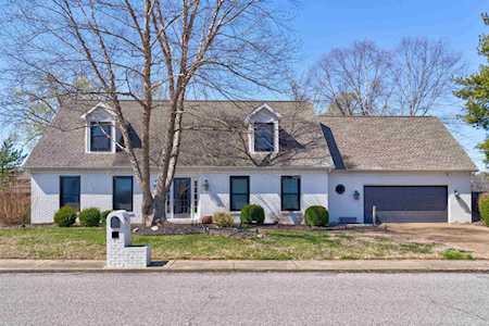 3033 Trailwood Drive Newburgh, IN 47630