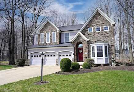 38764 Melgrove Ln Avon, OH 44011