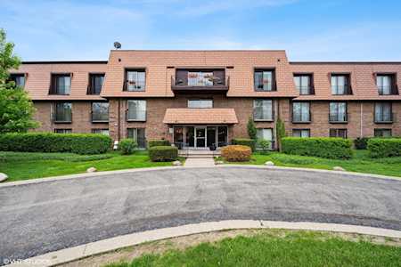 3950 Dundee Rd #109 Northbrook, IL 60062