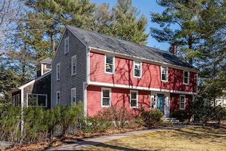 32 Old County Road Hingham, MA 02043