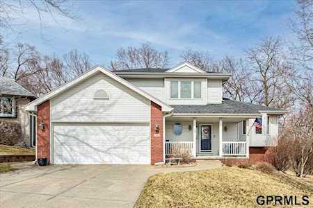 122 East View Dr Council Bluffs, IA 51503