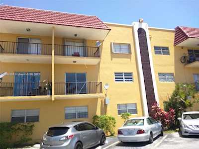 5100 SW 41st St #111 Pembroke Park, FL 33023
