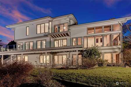 7529 172nd St SW Edmonds, WA 98026