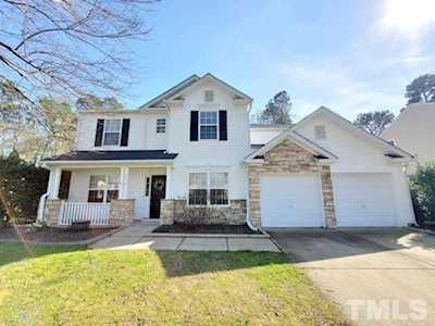 516 Birchtree Valley Court Fuquay Varina, NC 27526