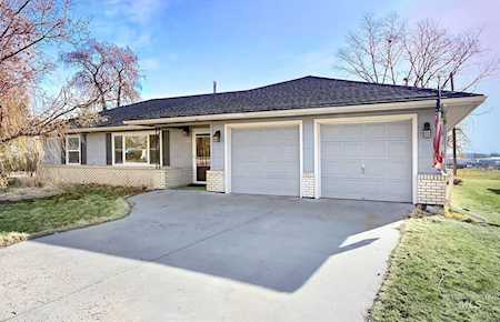 622 N Georgia Ave Caldwell, ID 83605-2505