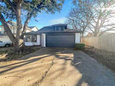 5206 Trailhead Drive Arlington, TX 76013