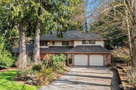 3721 204th Place NE Sammamish, WA 98074