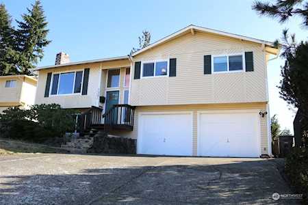 1301 Hollis St Bremerton, WA 98310