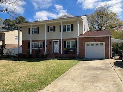 604 Robens Rd Virginia Beach, VA 23452