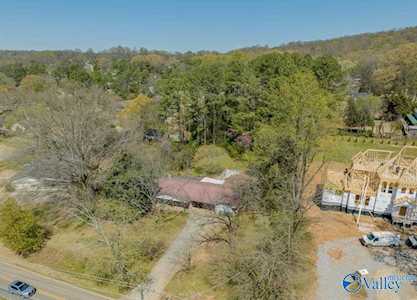 1403 SE Drake Avenue Huntsville, AL 35802