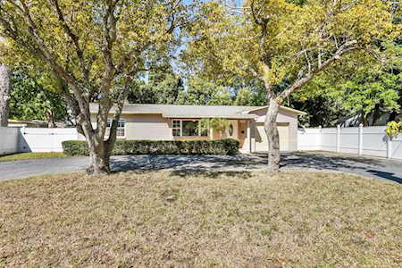2530 49th St N St. Petersburg, FL 33710