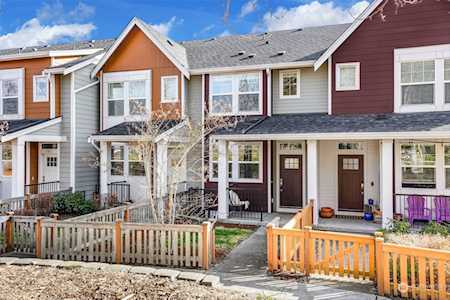 6970 31st Ave SW Seattle, WA 98126