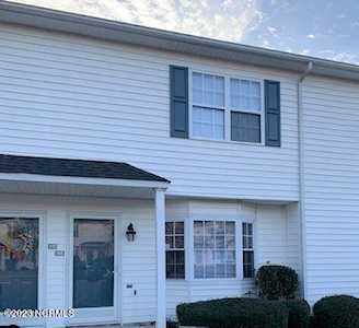 3999 Sterling Pointe Drive Winterville, NC 28590