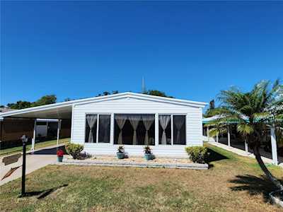 194 Sweet CIRCLE Winter Haven, FL 33884