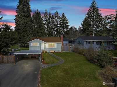 8307 Forest Ave SW Lakewood, WA 98498