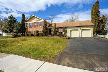 23 Independence Court Piscataway, NJ 08854