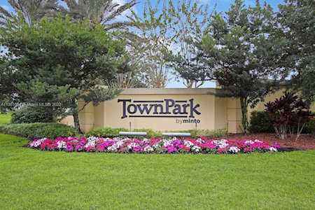 12871 SW Lake Fern Cir Port St. Lucie, FL 34987