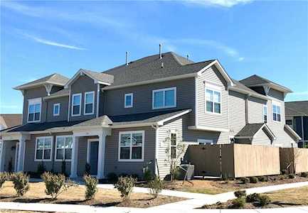 1708 Dresdon Ln Virginia Beach, VA 23456