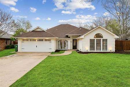 4932 Wolf Creek Trail Flower Mound, TX 75028