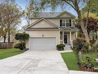 14 Stender Ct Hanahan, SC 29410