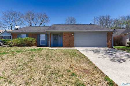 1019 SE Brighton Circle Huntsville, AL 35803