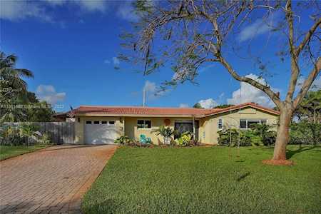 903 SE 8th Ct Deerfield Beach, FL 33441