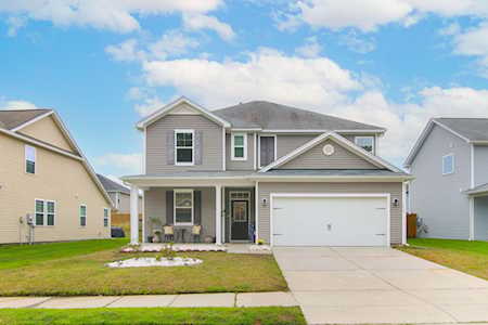 518 Man O War Ln Moncks Corner, SC 29461