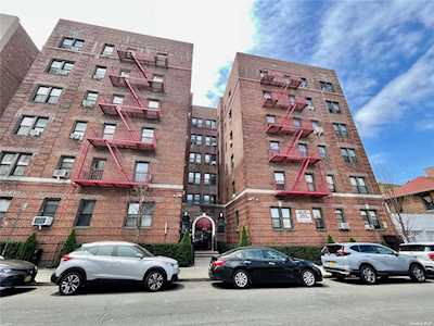 42-52 Layton Street #3D Elmhurst, NY 11373