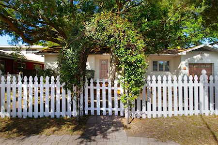 1907 59th St S Gulfport, FL 33707