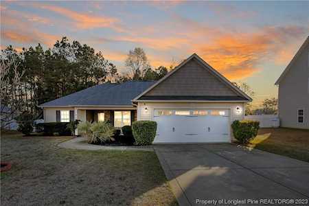245 Bayleaf Dr Raeford, NC 28376