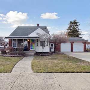6959 Dacosta St Dearborn Heights, MI 48127