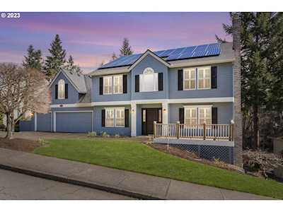 1497 Skye PKWY West Linn, OR 97068