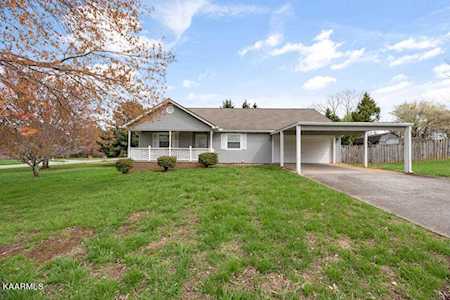 320 N Coleman Dr Maryville, TN 37803