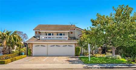 21132 Shaw Ln Huntington Beach, CA 92646