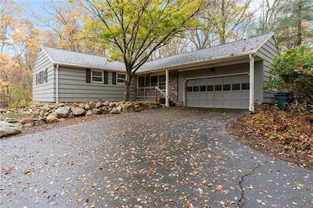 325 Shady Hill Dr East Greenwich, RI 02818