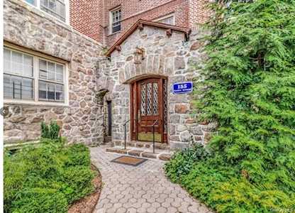 155 Centre Avenue #4E New Rochelle, NY 10805