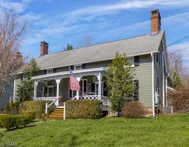 20 E Main St Mendham Twp., NJ 07960