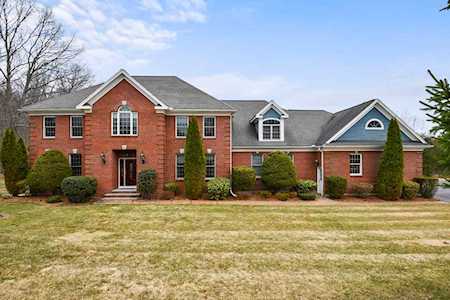 7 Arrowhead Lane Westborough, MA 01581