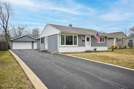 3609 S Falcon Ct Rolling Meadows, IL 60008