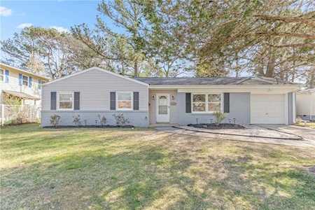 3649 Edinburgh Dr Virginia Beach, VA 23452