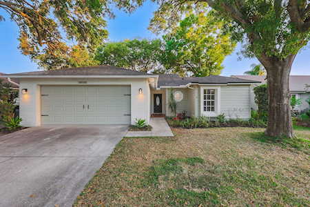 8719 Hampden Dr Tampa, FL 33626