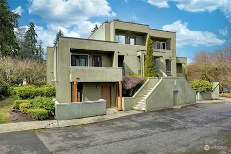 17001 Inglewood Rd NE #N208 Kenmore, WA 98028