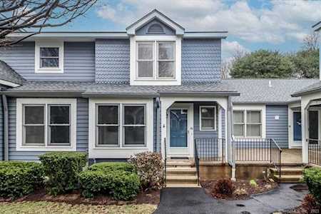 86 Fawn Ridge Lane #86 Norwalk, CT 06851