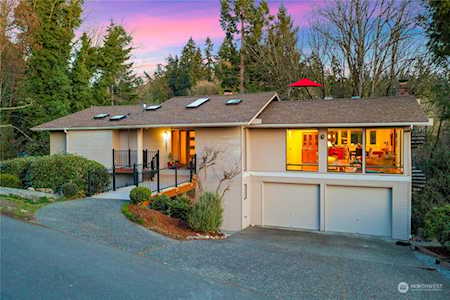4830 86th Ave SE Mercer Island, WA 98040