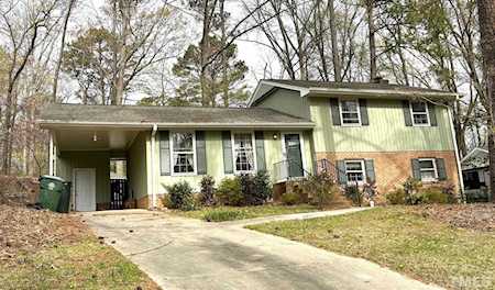 1034 Sturdivant Drive Cary, NC 27511