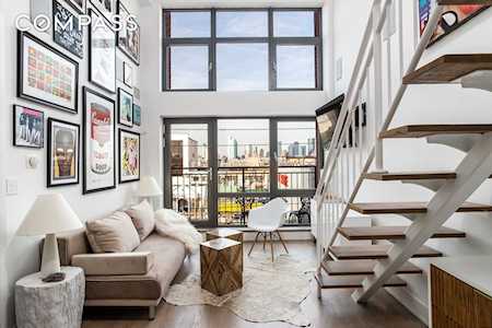 282 Nassau Ave #3-A Brooklyn, NY 11222