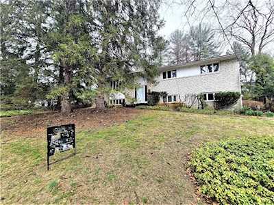 3532 Southwood Dr Easton, PA 18045